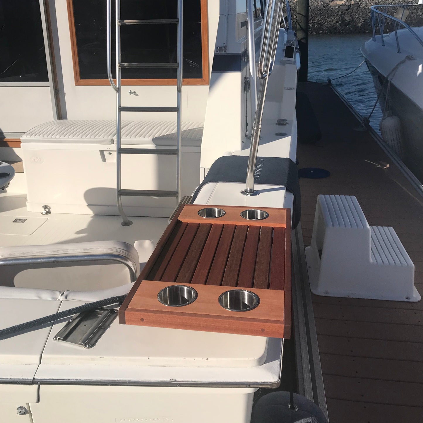 boat table for rod holder